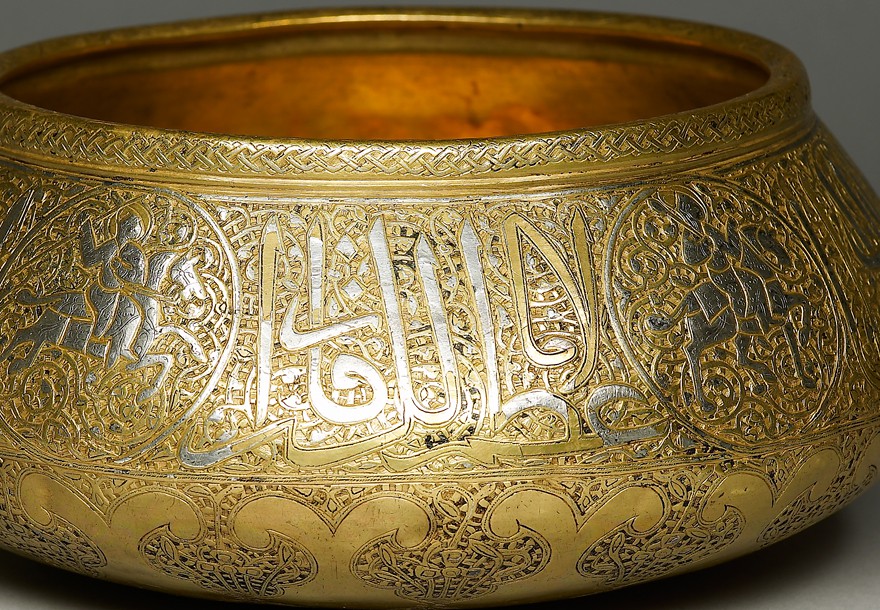 Bowl with figural and calligraphic decoration, Iran, 2nd half of the 14th century (Museum no. EAX.12