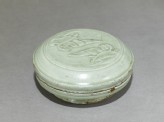 Greenware box with two birds (EA1956.658)