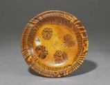 Tripod dish with marbled decoration