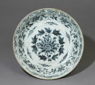 Blue-and-white dish with floral decoration (EA1969.27)