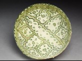 Bowl with elaborate eight-pointed figure