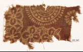 Textile fragment with quatrefoils, leaves, and large rosette