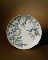Shallow plate with floral decoration