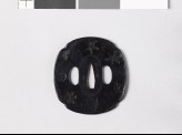 Mokkō-shaped tsuba with snow crystals