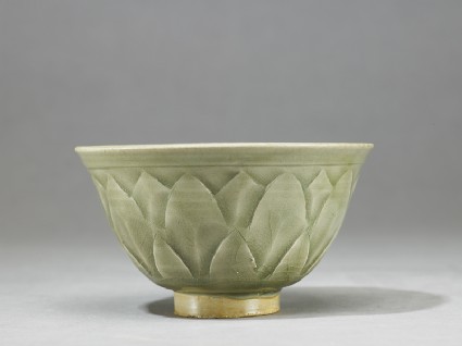 Greenware bowl with lotus decorationside