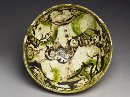 Bowl with lion attacking a gazelletop