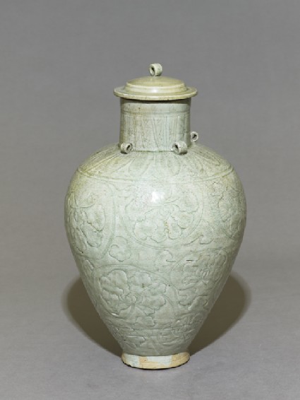 Greenware vase with lotus leavesoblique