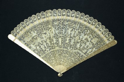 Ivory fan with figures and animalsfront