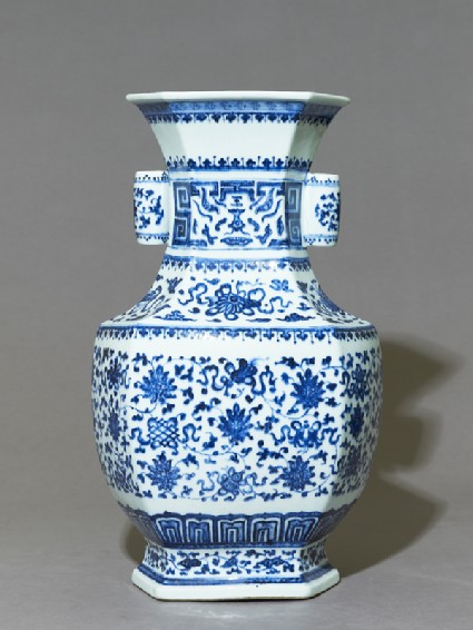 Blue-and-white hexagonal vase with floral decorationside