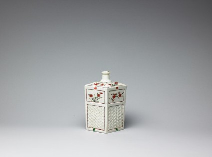 Square bottle with prunus and daisy flowersside