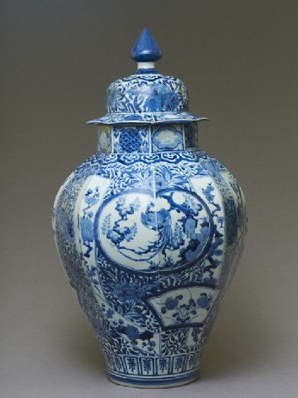 Octagonal jar with a phoenix and plantsside