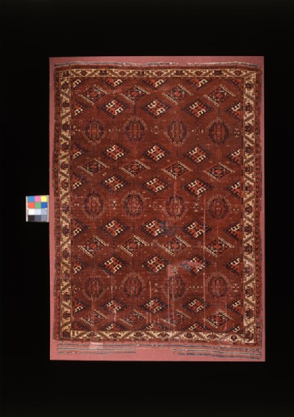Carpet with geometric shapes and medallionsfront