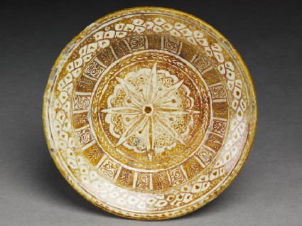 Dish with floral designtop