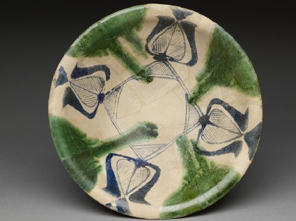 Bowl with blue and green decorationtop