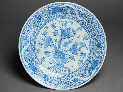 Dish with peonies and three dragonstop