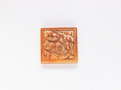 Square bezel seal with nasta‘liq inscription and spiral decorationfront