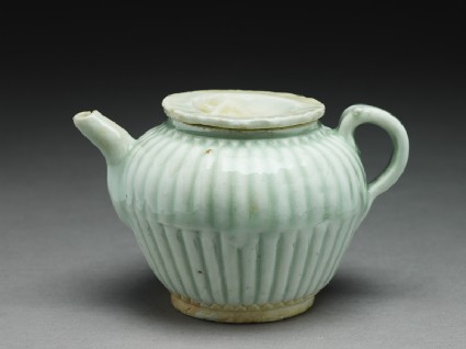 White ware ewer with ribbed bodyoblique