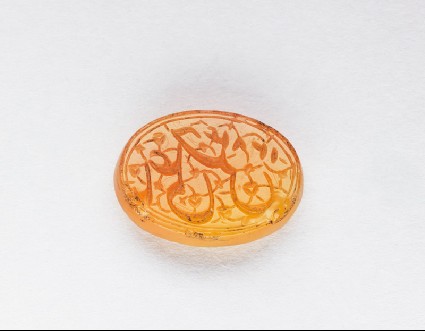 Oval bezel seal with nasta‘liq inscription and floral decorationfront