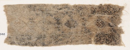 Textile fragment with linked diamond-shapesfront
