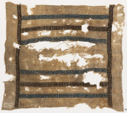 Textile fragment with S-shapes, possibly from a square cover or kerchieffront