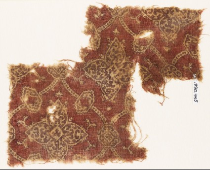 Textile fragment with medallionsfront