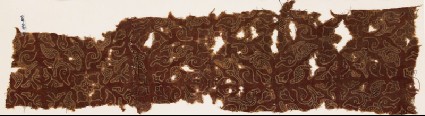 Textile fragment with quatrefoils and leavesfront