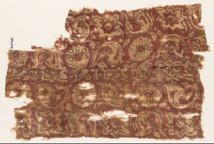 Textile fragment with rosettes and leavesfront