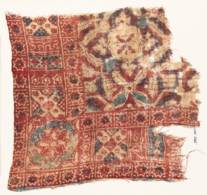 Textile fragment with quatrefoils, stars, and rosettesfront