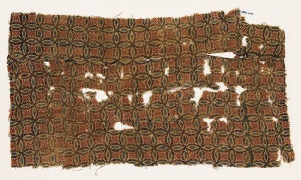 Textile fragment with linked circles and rosettesfront