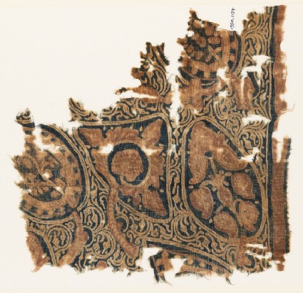 Textile fragment with stylized leaves, tendrils, and bunches of fruitfront