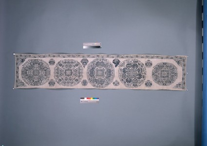 Valance with medallions, peonies, and fruitsfront
