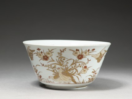 Bowl with partridges and flowersoblique