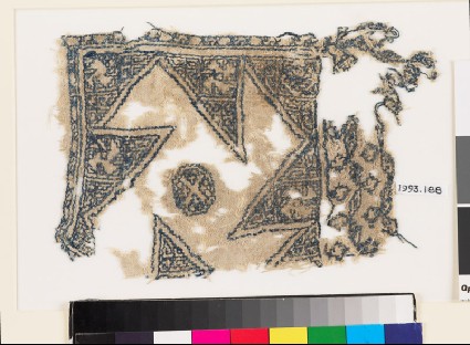 Textile fragment with large rosette and octagonfront