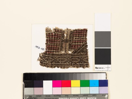 Textile fragment with check pattern and hexagonsfront