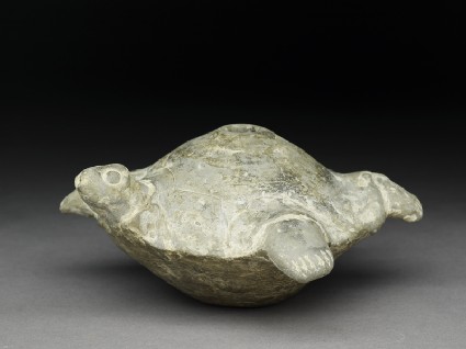Vessel in the form of a turtleoblique