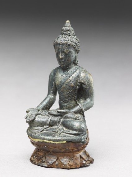 Seated figure of the Buddhaoblique