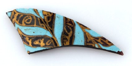 Fragment from a vessel with chevronsfront