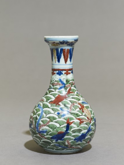 Wucai ware vase with fish amid wavesside