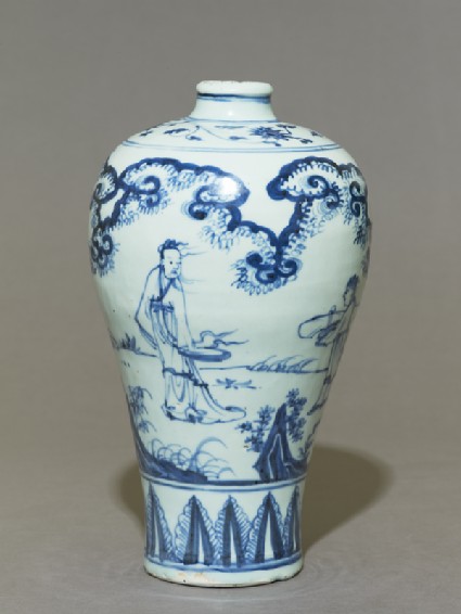 Blue-and-white meiping, or plum blossom, vaseside