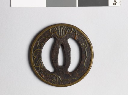 Tsuba with leaves and tendrilsfront