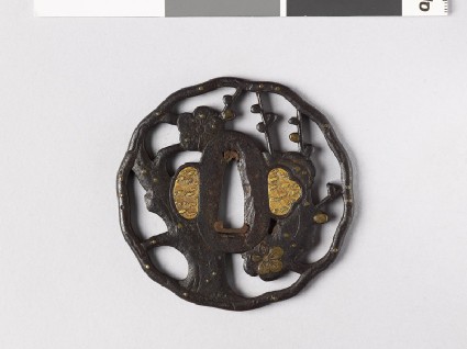 Tsuba with plum treefront