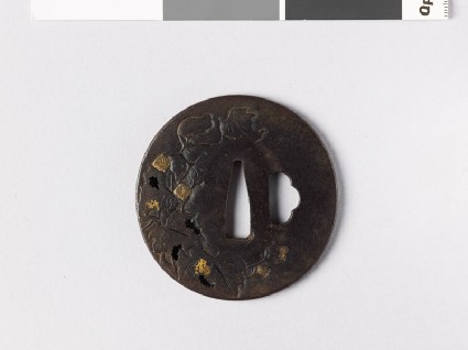 Round tsuba with tree mallow leaves and flowersfront