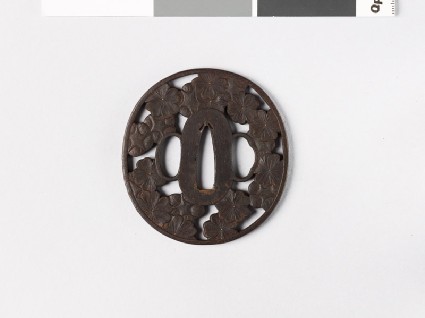 Tsuba with cherry blossomsfront