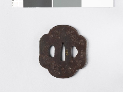 Mokkō-shaped tsuba with cherry blosoms and leavesfront