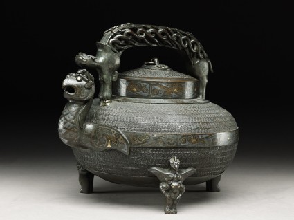 Imitation of an antique water vessel, or heside