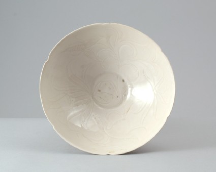 White ware bowl with lotus decorationfront