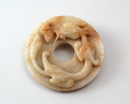 Disc with dragon holding a lingzhi in its mouthfront