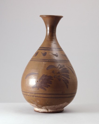 Black ware vase with 'tea-dust' glazesfront