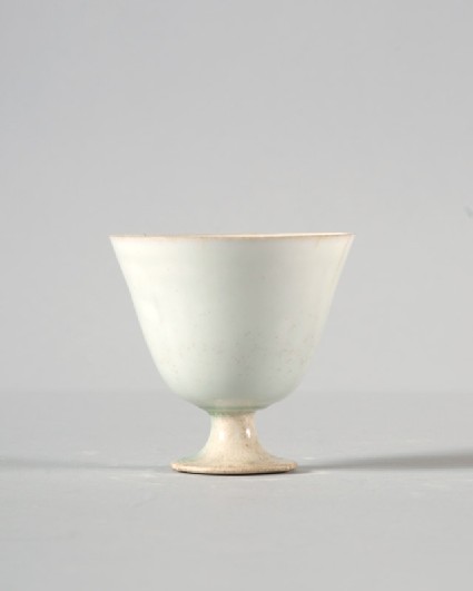 White ware stem cupfront