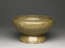 Greenware footed bowl (oblique)